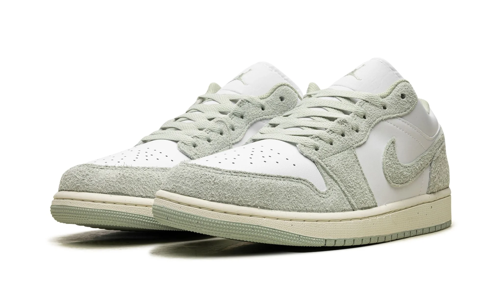 Air Jordan 1 Low SE Seafoam - Image 2