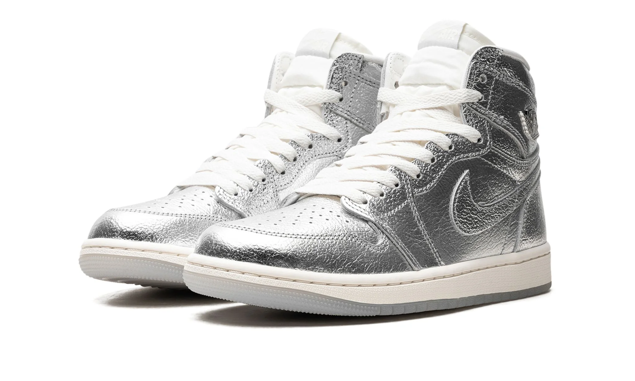 Air Jordan 1 Retro High OG Chrome - Image 2