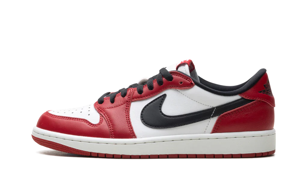 Air Jordan 1 Retro Low OG Chicago (2025)
