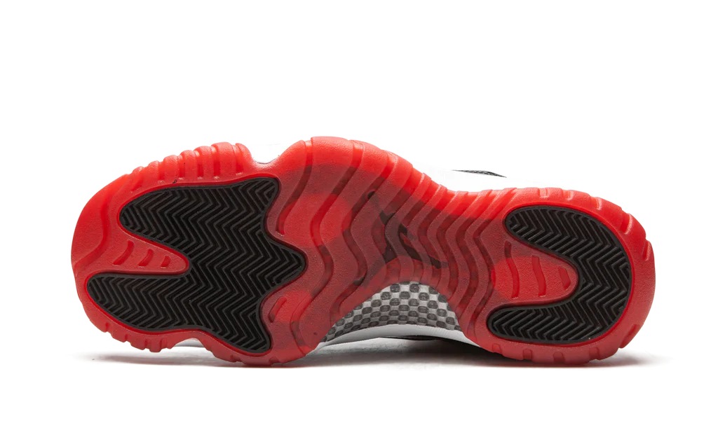 Air Jordan 11 Retro Low Concord Bred - Image 4