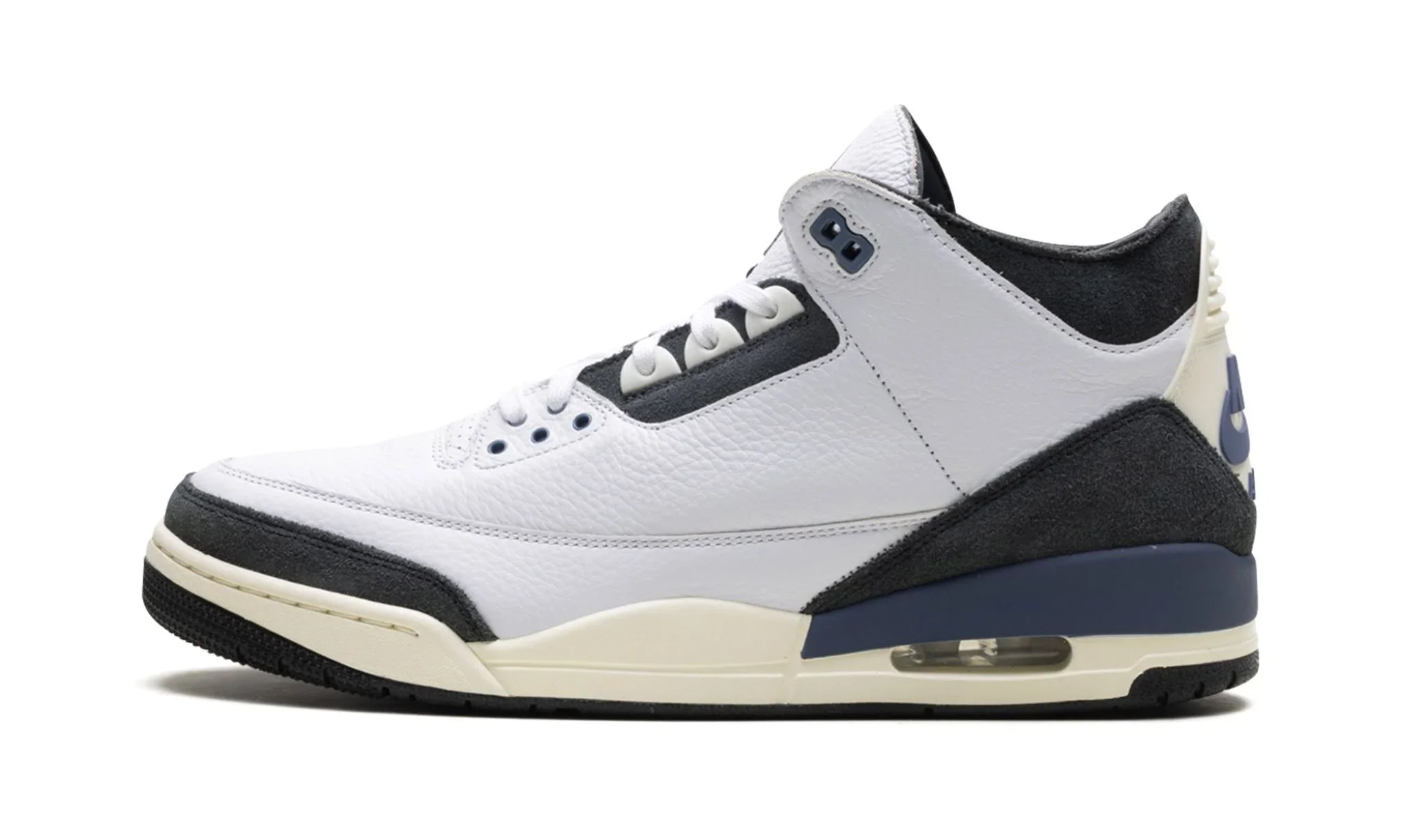 Air Jordan 3 Retro OG SP A Ma Maniére Diffused Blue