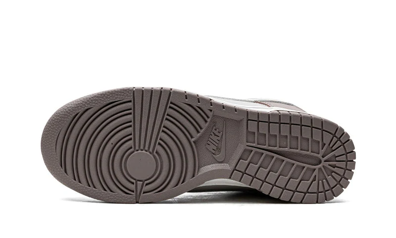 Dunk Low Bone Beige (Women's) - Image 4