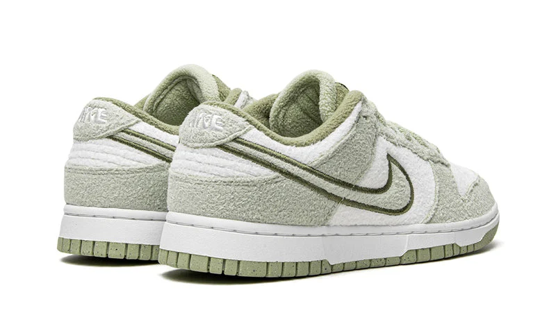 Dunk Low SE Fleece Pack Honeydew Women's - Image 3