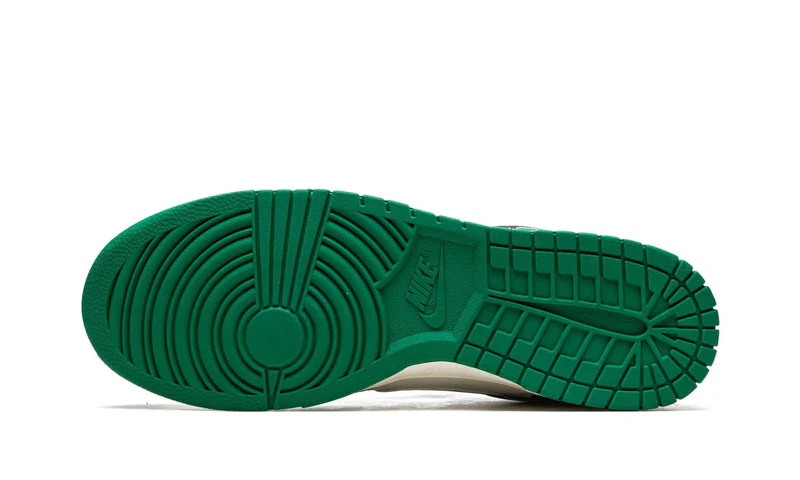 Dunk Low SE Lottery Pack Malachite Green - Image 4