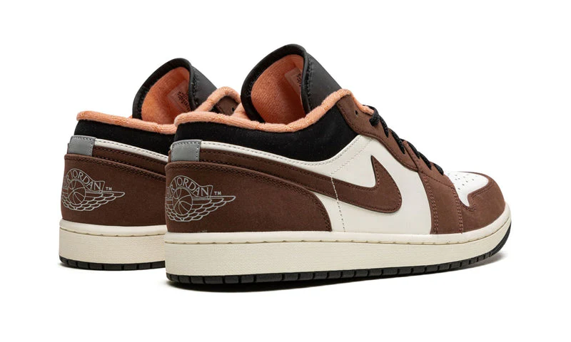 Air Jordan 1 Low Mocha - Image 3