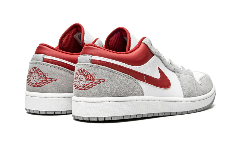 Air Jordan 1 Low SE Light Smoke Grey Gym Red - Image 3