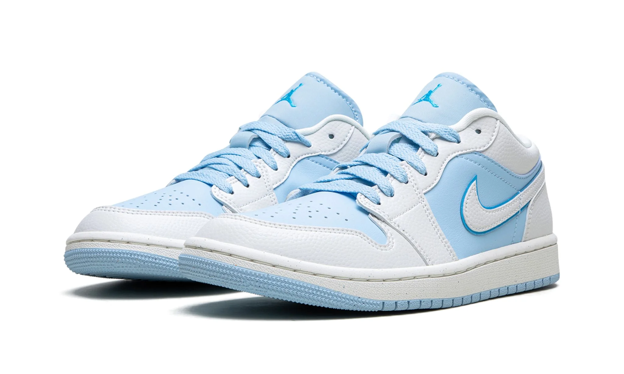 Air Jordan 1 Low SE Reverse Ice Blue (Women's) - Image 2