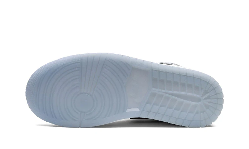 Air Jordan 1 Mid SE Ice Blue (2023) - Image 4
