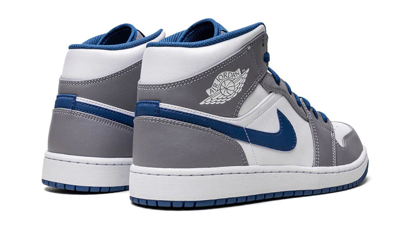 Air Jordan 1 Mid True Blue - Image 3