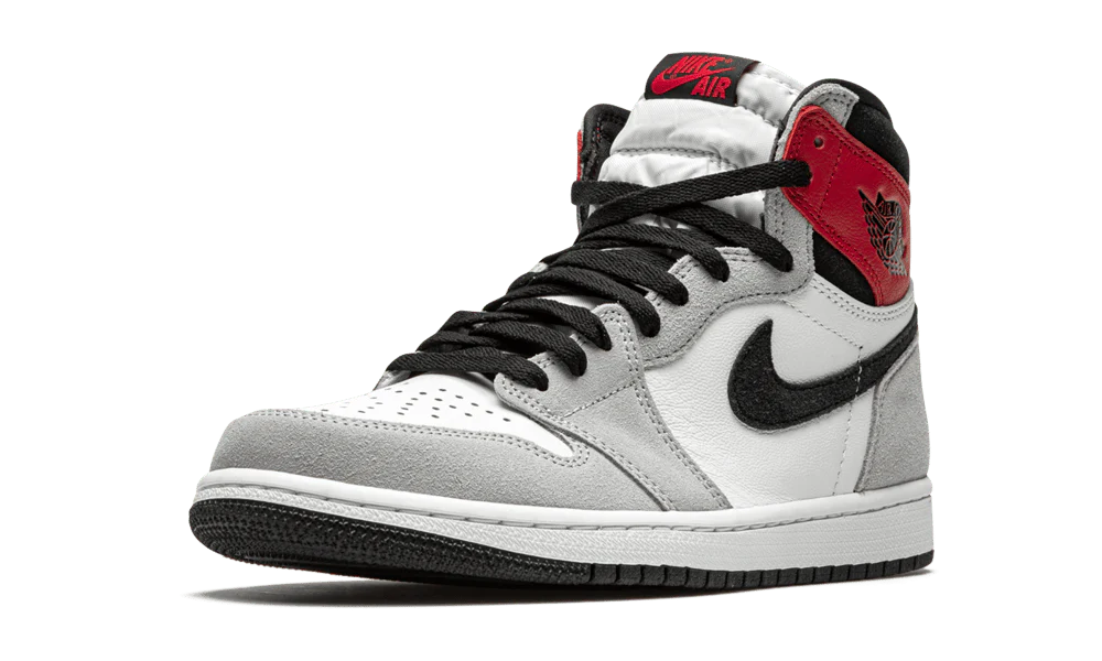 Air Jordan 1 Retro High 'Light Smoke Grey - Image 4