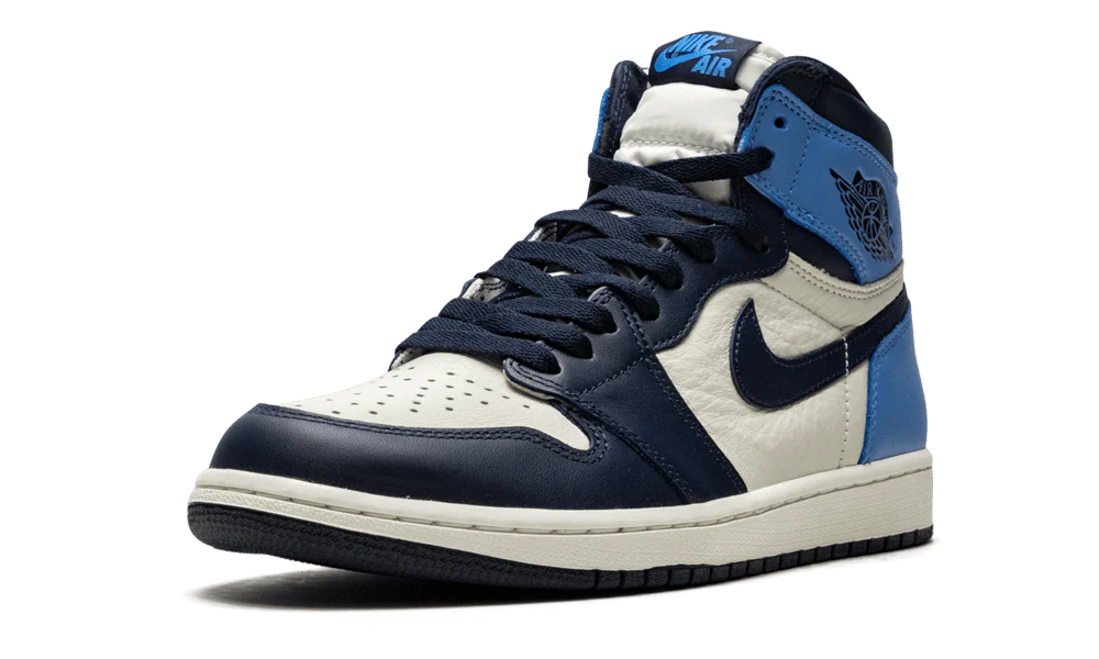 Air Jordan 1 Retro High Obsidian UNC - Image 4