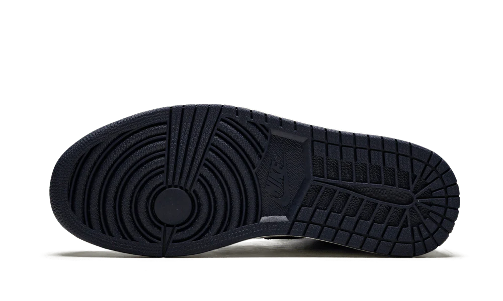 Air Jordan 1 Retro High Obsidian UNC - Image 5