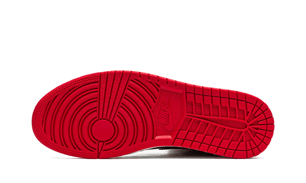 Air Jordan 1 Retro High OG Patent Bred - Image 4