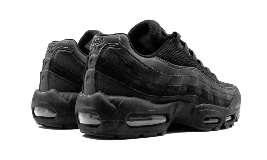 Nike Air Max 95 Essential Triple Black - Image 3