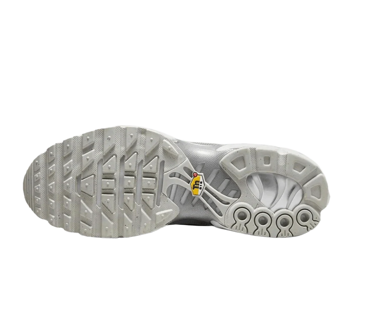 Nike Air Max Plus Metallic Silver - Image 3