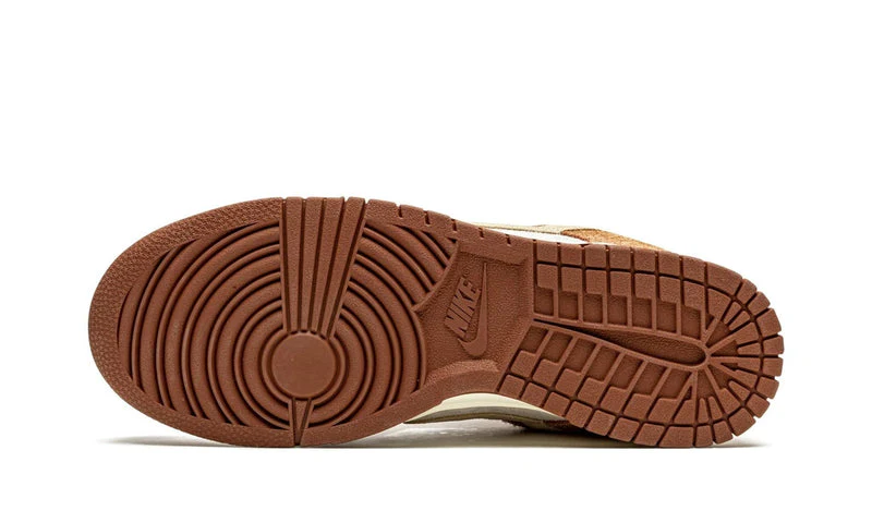 Nike Dunk Low Medium Curry - Image 4