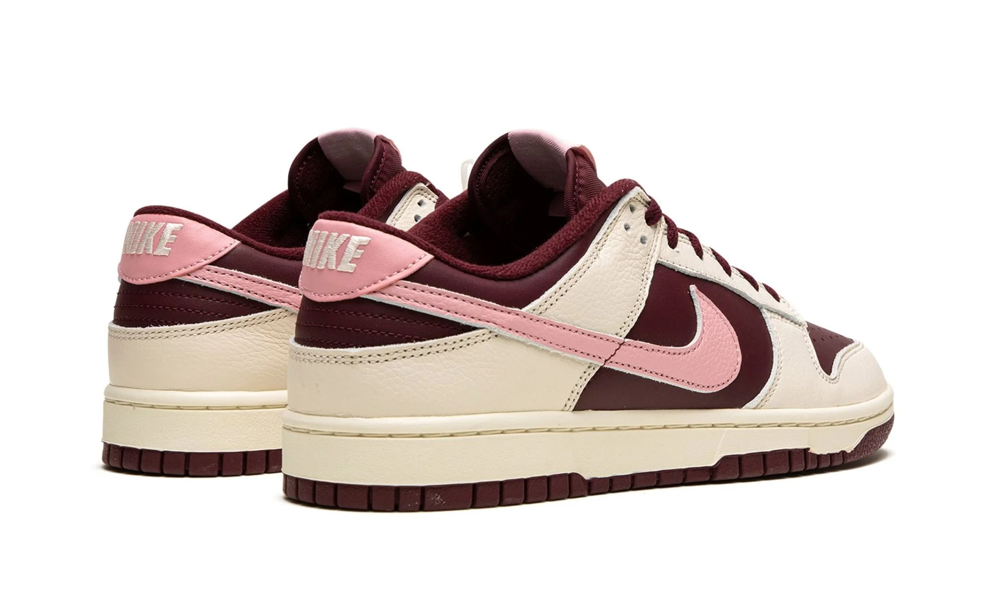 Nike Dunk Low Retro PRM Valentine's Day (2023) - Image 3