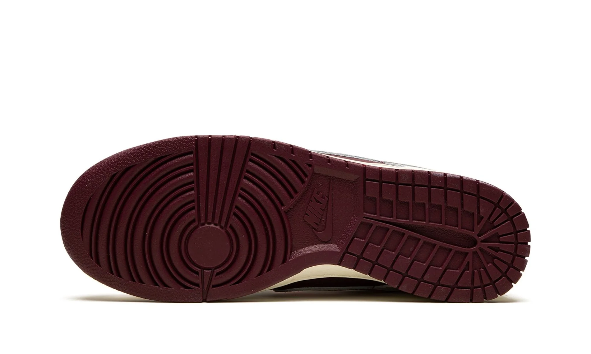 Nike Dunk Low Retro PRM Valentine's Day (2023) - Image 4