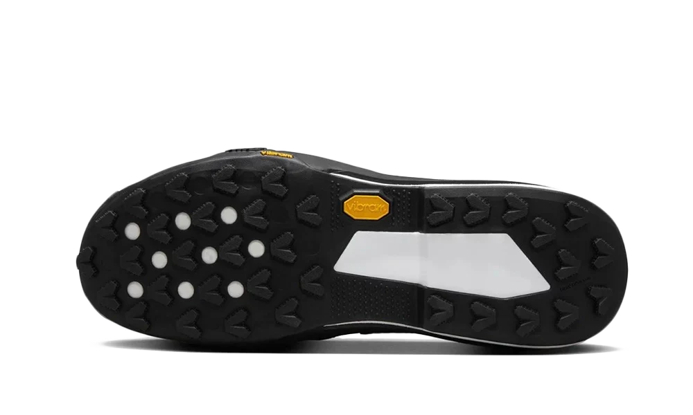 Nike Sacai Zegamadome SP Black - Image 3