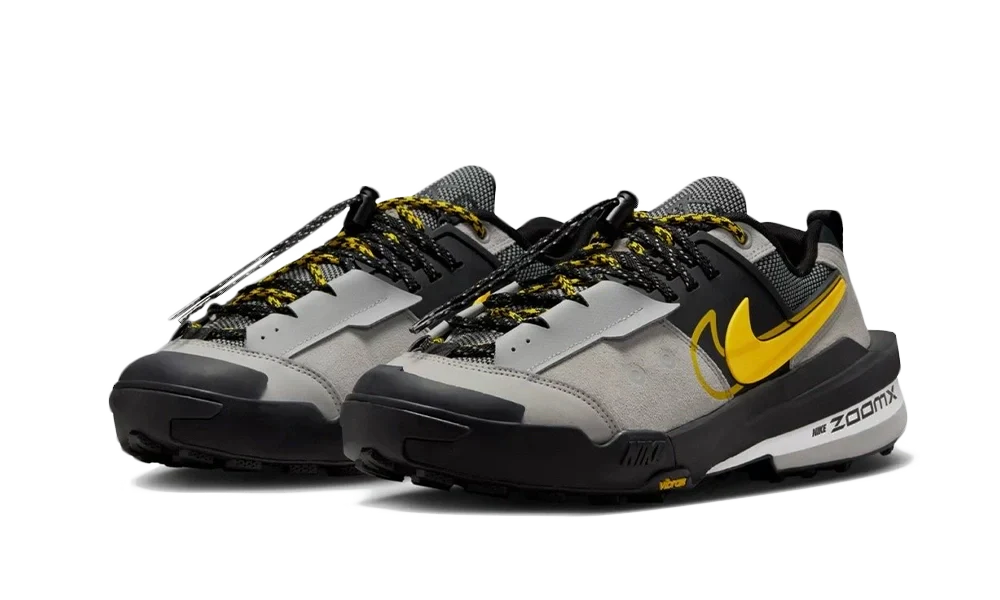 Nike Sacai Zegamadome SP Yellow Matte Silver - Image 2