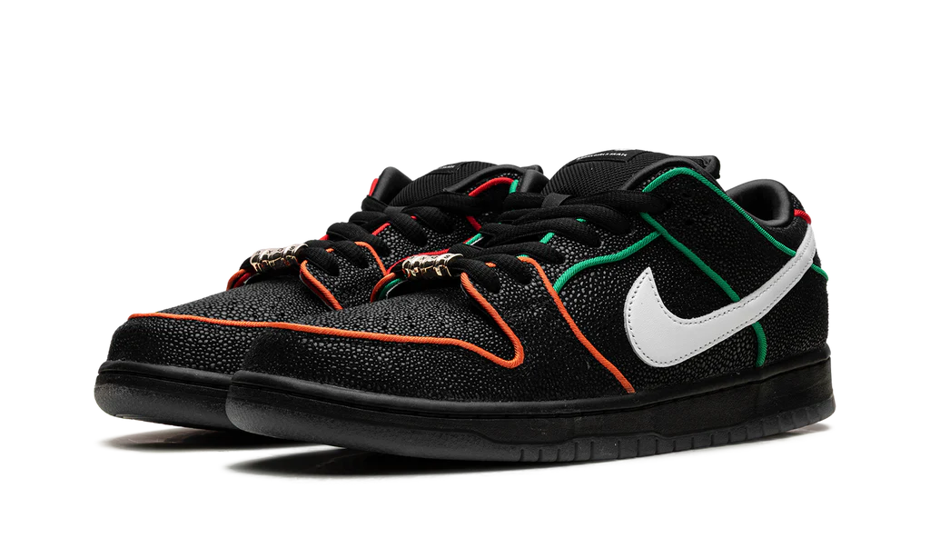 Nike SB Dunk Low Bronx Girls Skate - Image 2