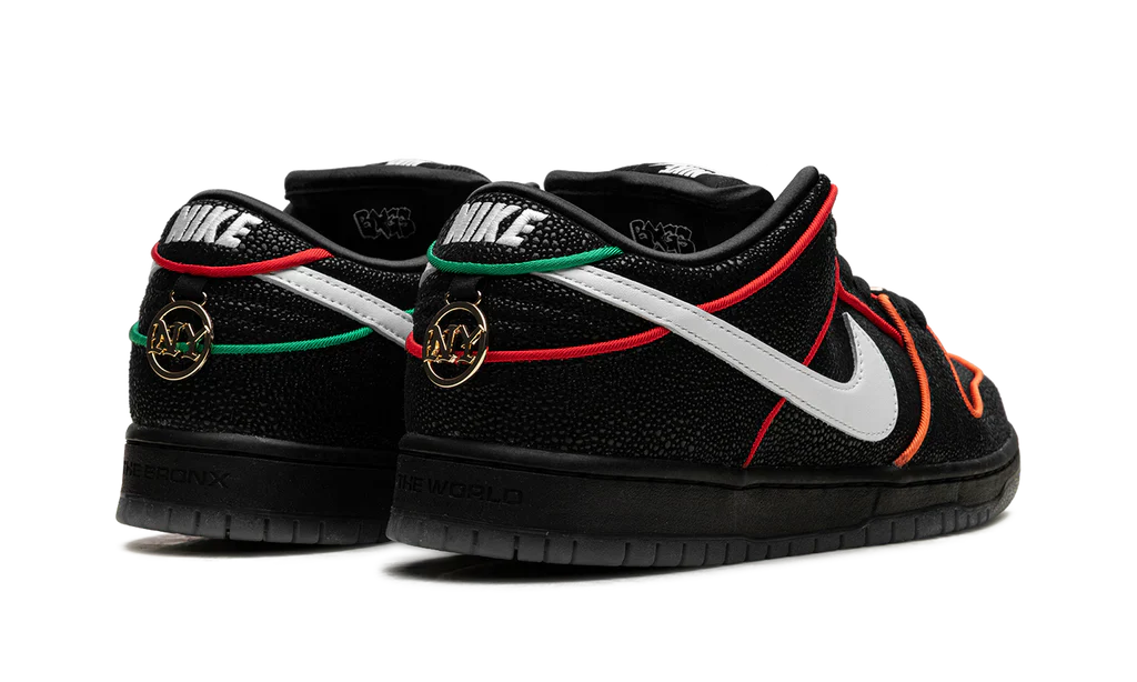 Nike SB Dunk Low Bronx Girls Skate - Image 3