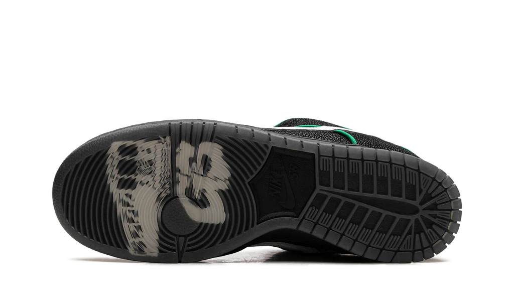 Nike SB Dunk Low Bronx Girls Skate - Image 4