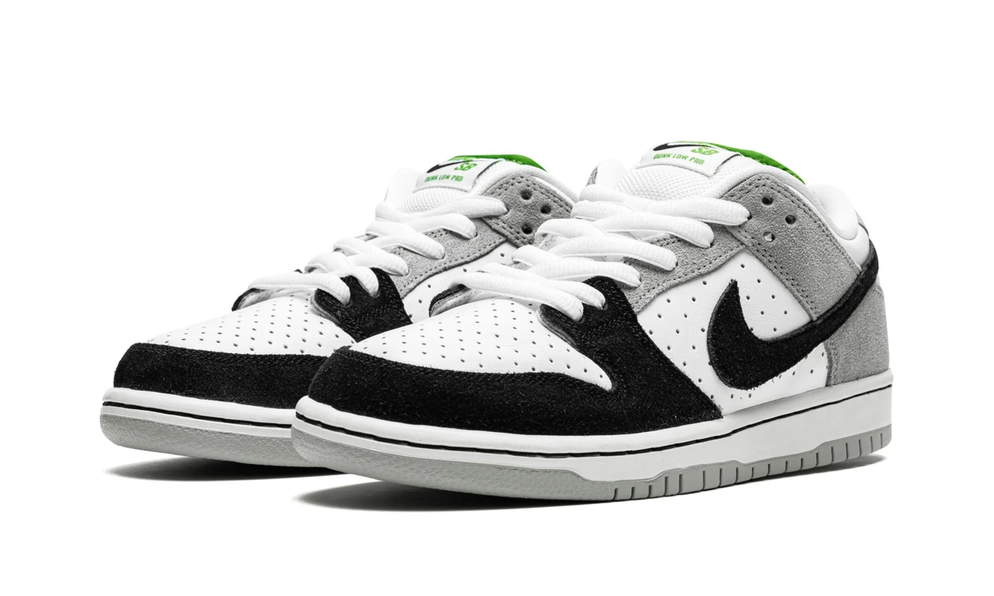 Nike SB Dunk Low Chlorophyll - Image 2