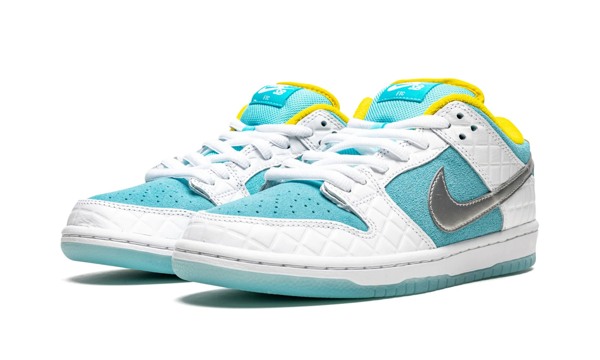 Nike SB Dunk Low FTC Lagoon Pulse - Image 2