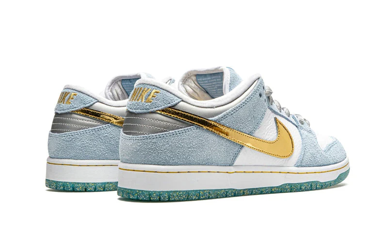 Nike SB Dunk Low Sean Cliver - Image 3