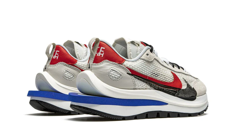 Nike Vaporwaffle Sacai Sport Fuchsia Game Royal - Image 3