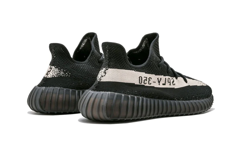 Yeezy Boost 350 V2 Oreo - Image 3